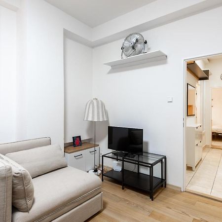 Lotus Apartment Praag Buitenkant foto