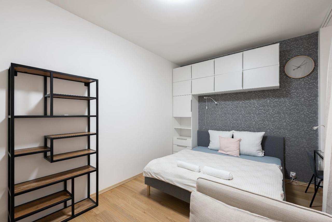 Lotus Apartment Praag Buitenkant foto